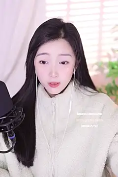 Snapshot of Haha--99 chatting on December 2024 12:55:02 PM Haha--99 online show from December 2024 12:55:02 PM