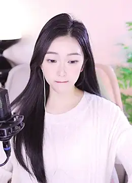 Snapshot of Haha--99 chatting on December 2024 11:23:02 AM Haha--99 online show from December 2024 11:23:02 AM