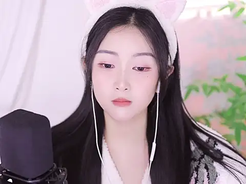 Snapshot of Haha--99 chatting on January 2025 03:07:01 PM Haha--99 online show from January 2025 03:07:01 PM