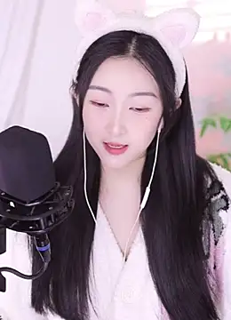 Snapshot of Haha--99 chatting on January 2025 12:05:02 PM Haha--99 online show from January 2025 12:05:02 PM