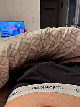 sudistept online show from December 2025 04:28:02 PM