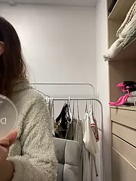 AnaWest online show from September 2025 06:19:01 AM