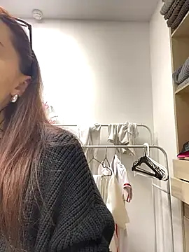 AnaWest online show from October 2025 06:14:02 AM