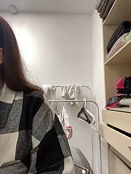 AnaWest online show from October 2025 06:15:01 AM