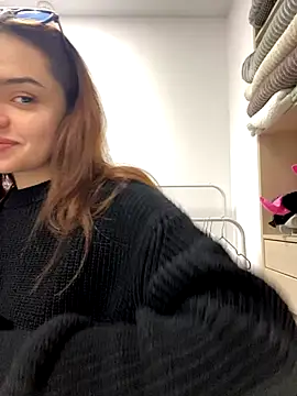 AnaWest online show from September 2025 06:05:01 AM