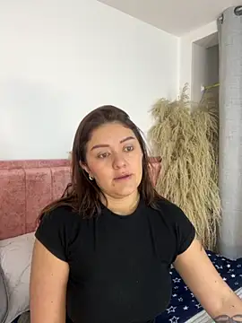 Sofiawilson  online show from October 2025 12:48:01 PM