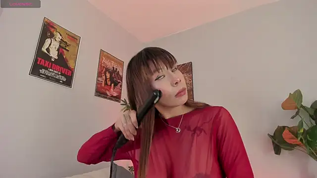 Snapshot of iriiina_veneno chatting on September 2025 09:53:02 PM iriiina veneno online show from September 2025 09:53:02 PM
