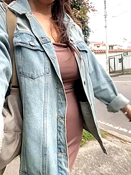 iriiina veneno online show from November 2025 03:06:02 PM