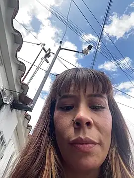 iriiina veneno online show from November 2025 03:16:02 PM