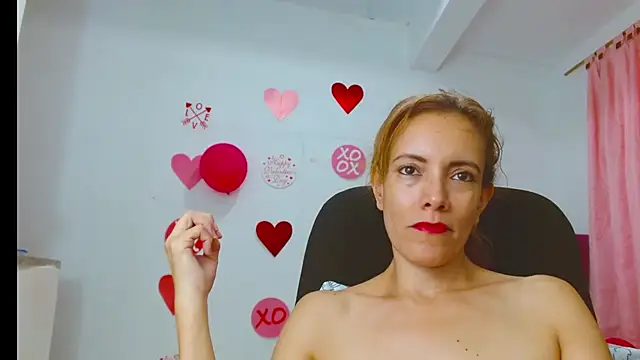 Snapshot of chantalsemenova1 chatting on February 2026 08:22:02 PM chantalsemenova1 online show from February 2026 08:22:02 PM