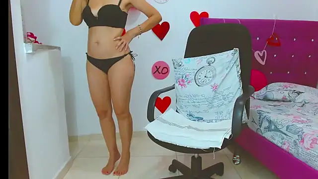 Snapshot of chantalsemenova1 chatting on February 2026 08:20:02 PM chantalsemenova1 online show from February 2026 08:20:02 PM