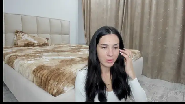 Snapshot of Emmapmg chatting on October 2025 05:04:02 PM Emmapmg online show from October 2025 05:04:02 PM