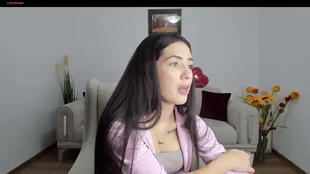 Snapshot of Emmapmg chatting on March 2025 12:33:02 PM Emmapmg online show from March 2025 12:33:02 PM