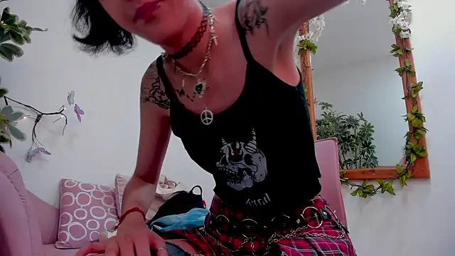 BonnieCute  online show from April 2026 12:06:01 AM