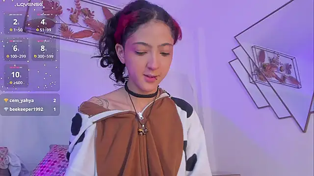 Snapshot of BonnieCute_ chatting on October 2025 12:22:02 AM BonnieCute online show from October 2025 12:22:02 AM