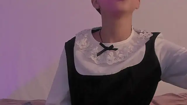 Snapshot of BonnieCute_ chatting on March 2025 11:40:02 AM BonnieCute online show from March 2025 11:40:02 AM