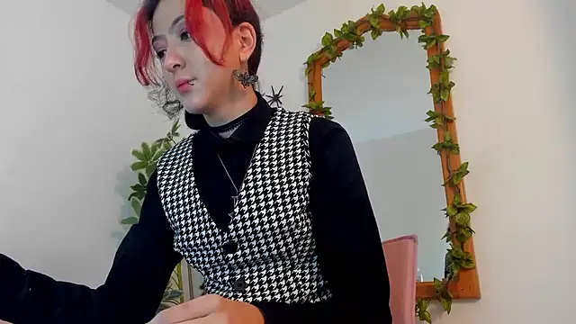 Snapshot of BonnieCute_ chatting on November 2025 11:43:02 PM BonnieCute online show from November 2025 11:43:02 PM