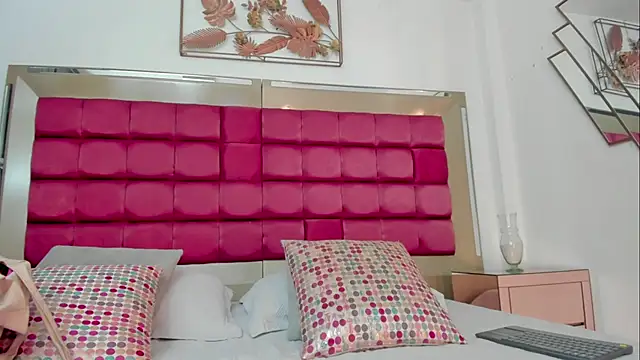 BonnieCute  online show from March 2026 11:45:01 PM