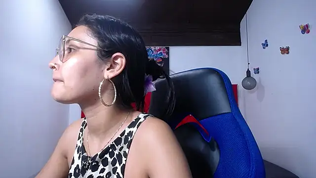 Snapshot of antonella_sweetlittle chatting on September 2025 01:20:01 PM antonella sweetlittle online show from September 2025 01:20:01 PM