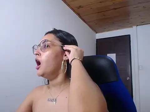 Snapshot of antonella_sweetlittle chatting on October 2025 01:26:02 PM antonella sweetlittle online show from October 2025 01:26:02 PM