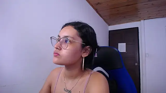 Snapshot of antonella_sweetlittle chatting on September 2025 12:41:01 PM antonella sweetlittle online show from September 2025 12:41:01 PM