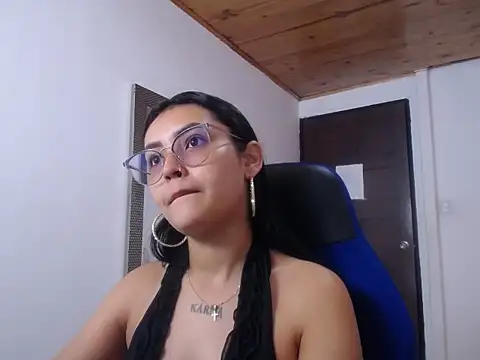 Snapshot of antonella_sweetlittle chatting on October 2025 12:28:01 PM antonella sweetlittle online show from October 2025 12:28:01 PM