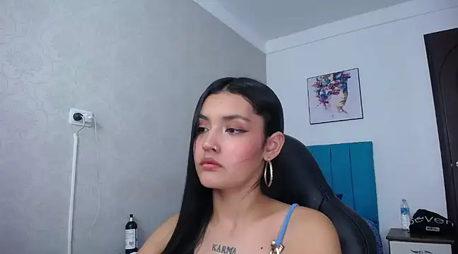 Snapshot of antonella_sweetlittle chatting on March 2025 06:32:01 PM antonella sweetlittle online show from March 2025 06:32:01 PM