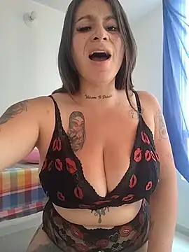 Alona Evans online show from December 2025 06:12:01 PM