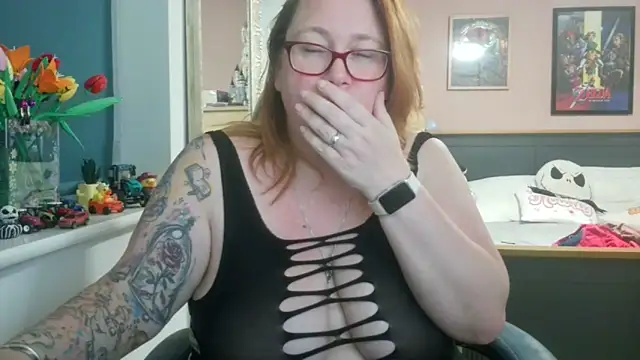NikiDeeOfficial online show from June 2026 09:38:02 PM