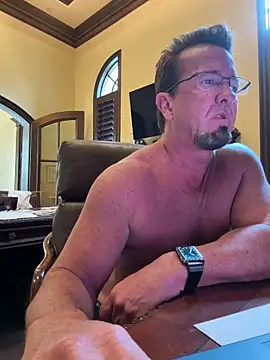 sluttydylan online show from February 2026 06:37:02 PM