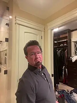 sluttydylan online show from February 2026 02:32:02 AM