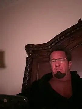 sluttydylan online show from February 2026 09:00:02 AM