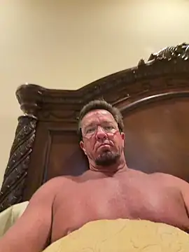 Snapshot of sluttydylan chatting on June 2026 07:19:02 AM sluttydylan online show from June 2026 07:19:02 AM