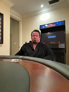 sluttydylan online show from February 2026 01:20:01 PM