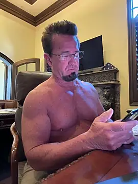 sluttydylan online show from February 2026 06:28:01 PM