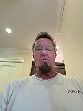 Snapshot of sluttydylan chatting on June 2026 09:53:02 PM sluttydylan online show from June 2026 09:53:02 PM