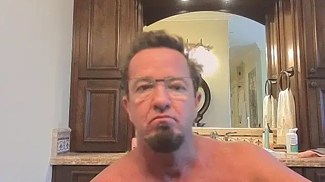 sluttydylan online show from November 2025 07:47:01 PM