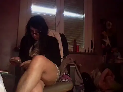 LadyVenere online show from April 2026 09:00:01 AM