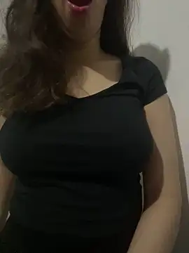 farah-36 online show from November 2025 01:43:02 AM