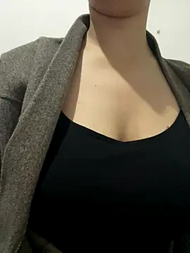 farah-36 online show from December 2025 09:42:02 PM