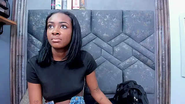 dalilaqueen online show from February 2026 12:05:01 PM