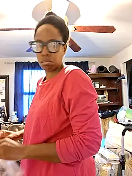 madamsensuale online show from October 2025 12:06:02 PM