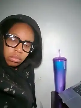 madamsensuale online show from February 2025 03:01:01 AM