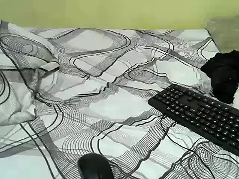 Quincy joyy online show from December 2025 04:06:01 AM