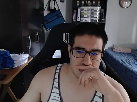 thealfawolf01 online show from March 2026 04:15:01 PM