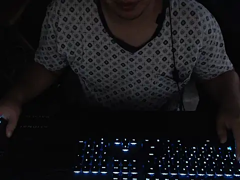 thealfawolf01 online show from March 2026 12:05:01 PM