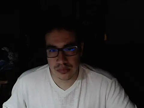 thealfawolf01 online show from May 2026 01:53:02 AM