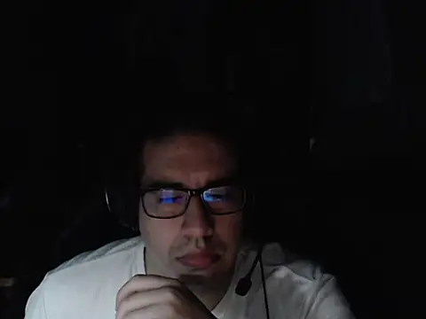 thealfawolf01 online show from May 2026 03:46:02 AM