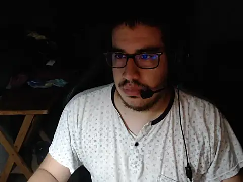 thealfawolf01 online show from January 2025 02:50:02 AM