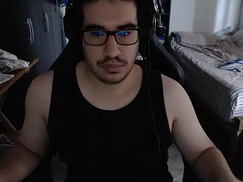 thealfawolf01 online show from January 2026 05:31:02 PM